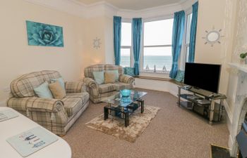 Llys Madoc, First Floor Flat Apartment