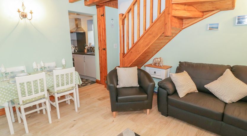 Photo of Ysgubor  Ddegwm Bach