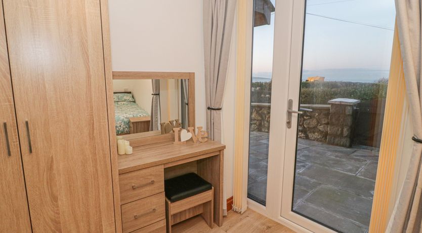 Photo of Ysgubor  Ddegwm Bach