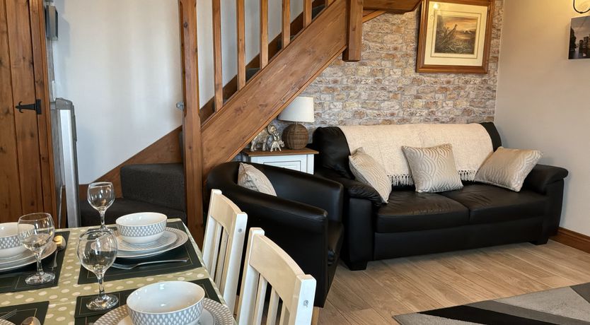 Photo of Ysgubor  Ddegwm Bach