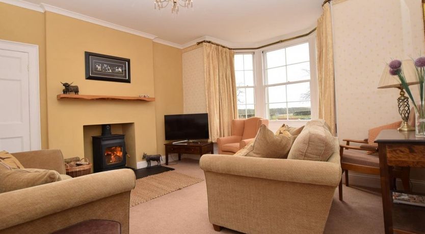 Photo of 5 Bed in Chirnside