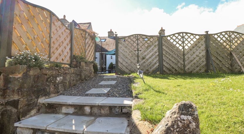 Photo of Middle Cottage