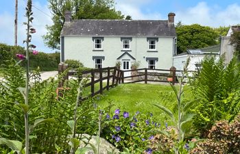 The Farmhouse Holiday Cottage