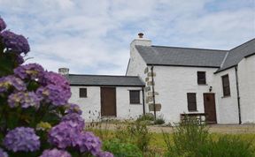 Photo of Panteurig Cottage