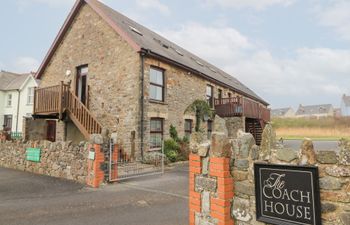5 The Coach House Holiday Cottage
