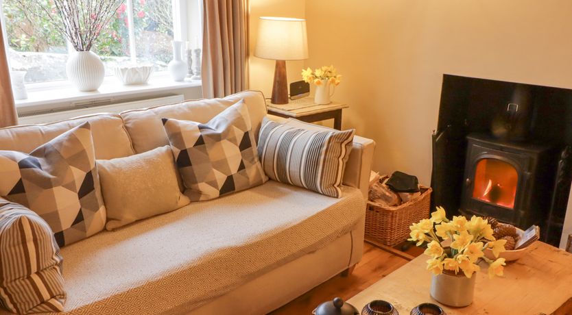 Photo of 1 Cheriton Row