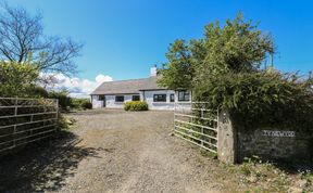 Photo of Ty-Newydd Cottage