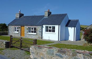 Gwndwn Gwyn Holiday Cottage