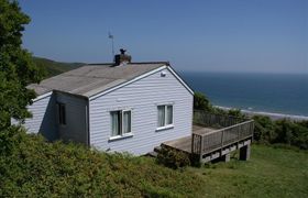 Beach Cove Holiday Cottage