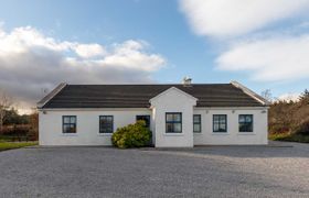 Inchaloughra Lodge - A spacious and sociable  Holiday Cottage
