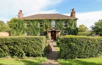 The Farmhouse Holiday Cottage
