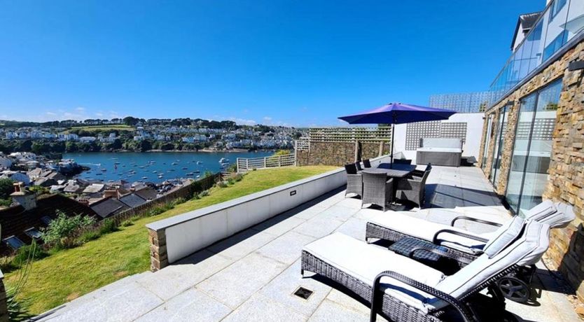 Photo of 5 Bed in Polruan