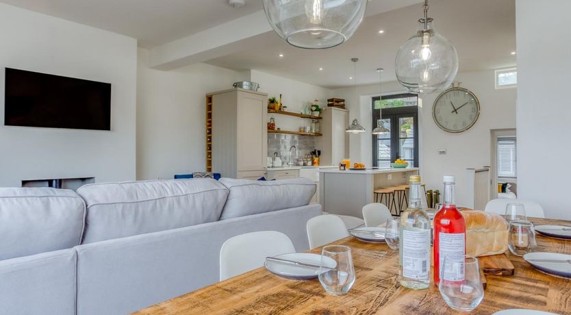 Photo of 4 Bed in Fowey