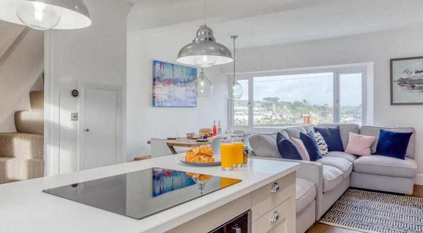 Photo of 4 Bed in Polruan