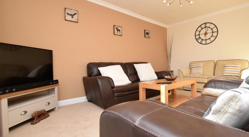 Photo of 3 Bed in Galashiels