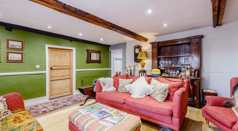 Photo of 7 Bed in Ullock