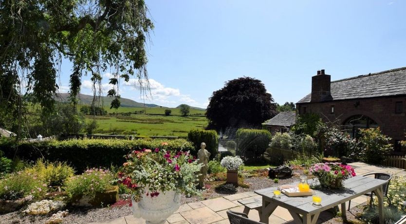 Photo of 7 Bed in Ullock