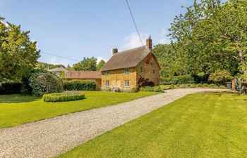 in Symondsbury (77794) Holiday Cottage