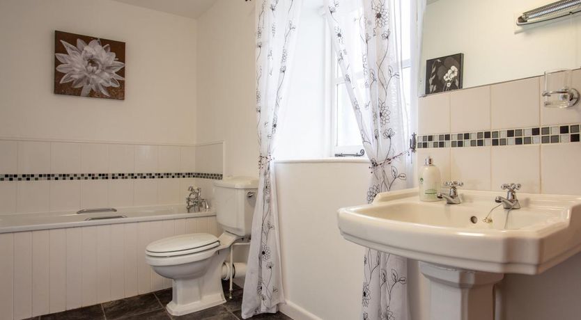 Photo of 4 Bed in Kentisbury