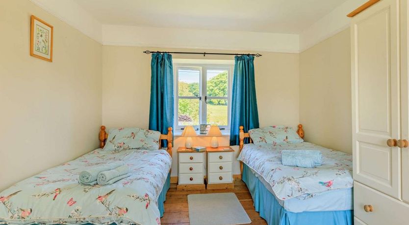 Photo of 4 Bed in Kentisbury