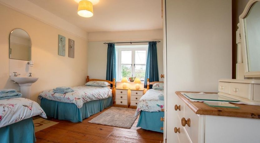 Photo of 4 Bed in Kentisbury