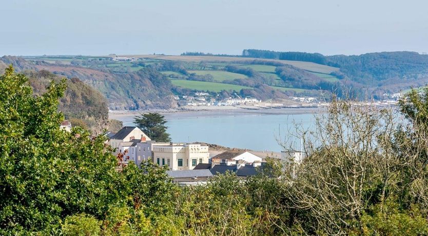 Photo of 4 Bed in Saundersfoot