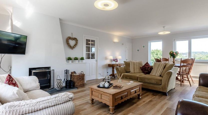 Photo of 4 Bed in Saundersfoot