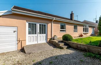 Bungalow in West Wales Holiday Cottage