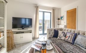 Photo of in Cemaes Bay  (77640)