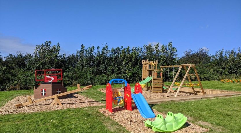 Photo of 4 Bed in Milton Damerel