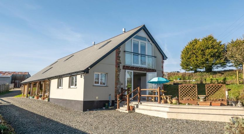 Photo of 4 Bed in Milton Damerel