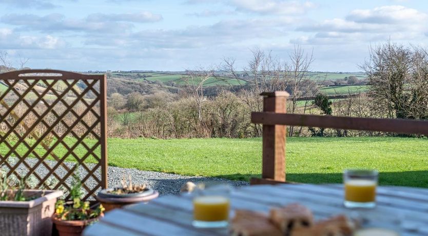 Photo of 4 Bed in Milton Damerel