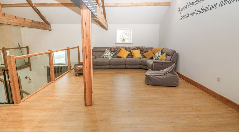 Photo of Upper House Barn (Saddleworth)