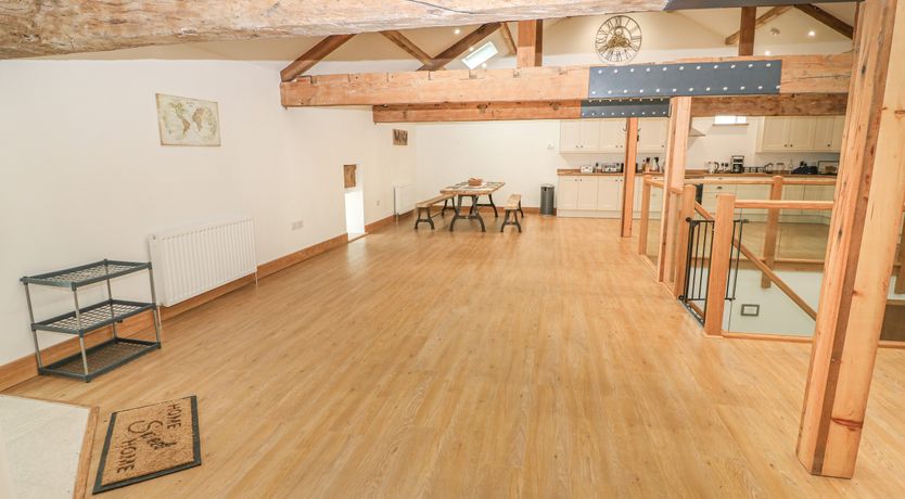 Photo of Upper House Barn (Saddleworth)