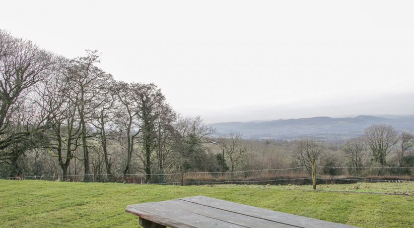 Photo of Hillside Lodge