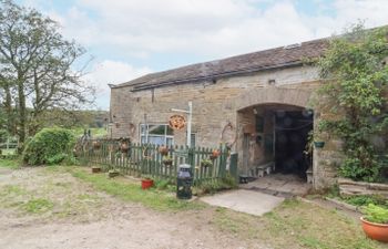 Moldy Warp Barn Holiday Cottage