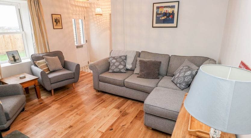 Photo of Coeden Bach