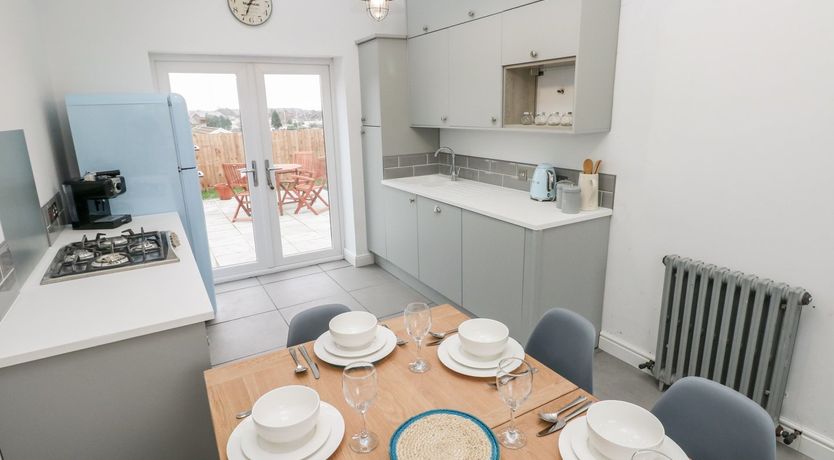 Photo of Coeden Bach