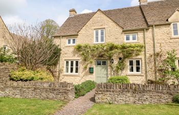 3 Painters Field Holiday Home