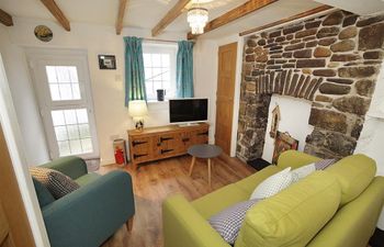 Bwthyn Bach Holiday Cottage