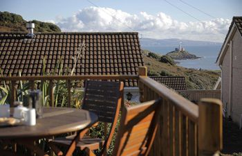 Lighthouse Reach  Holiday Cottage