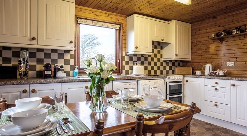 Photo of 2 Bed in Laneast