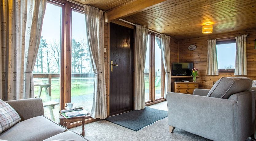 Photo of 2 Bed in Laneast