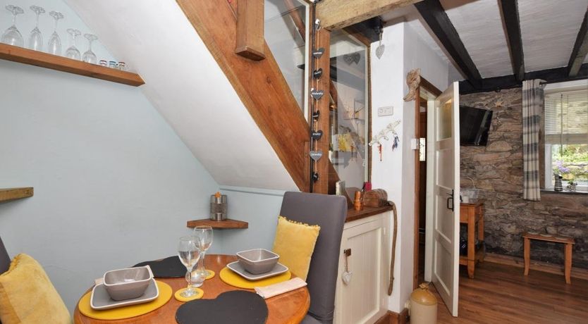 Photo of 1 Bed in Llanaelhaearn