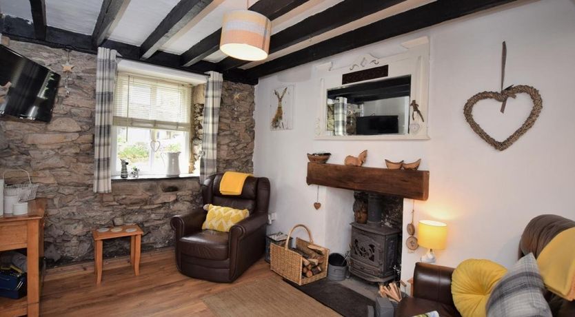 Photo of 1 Bed in Llanaelhaearn