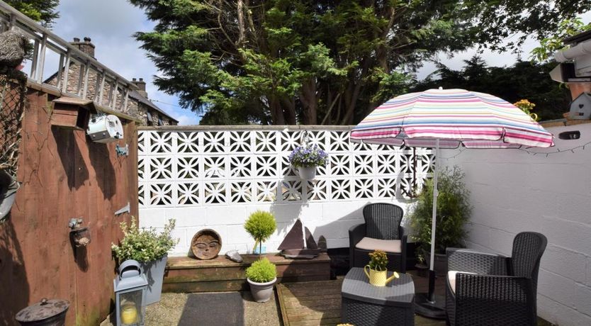 Photo of 1 Bed in Llanaelhaearn