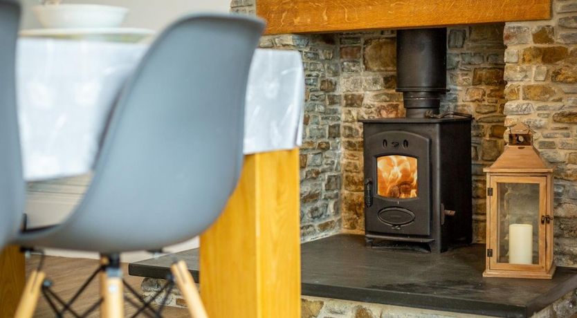 Photo of 5 Bed in Bradworthy