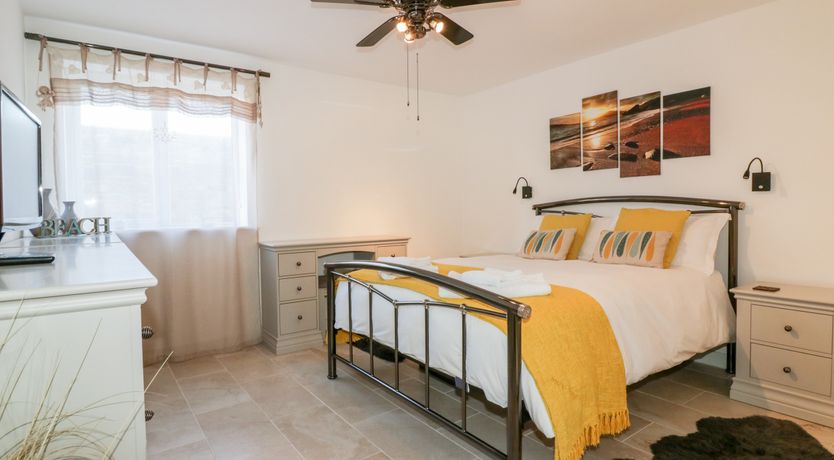 Photo of 3 Spyrys Heyl