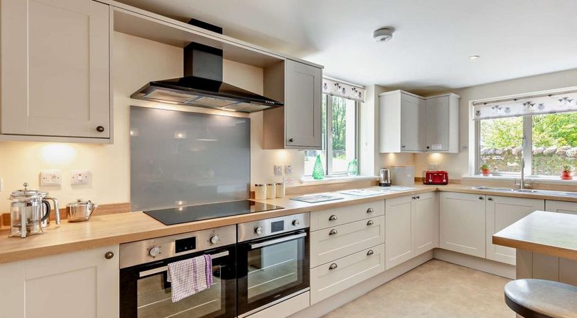 Photo of 4 Bed in Burrow