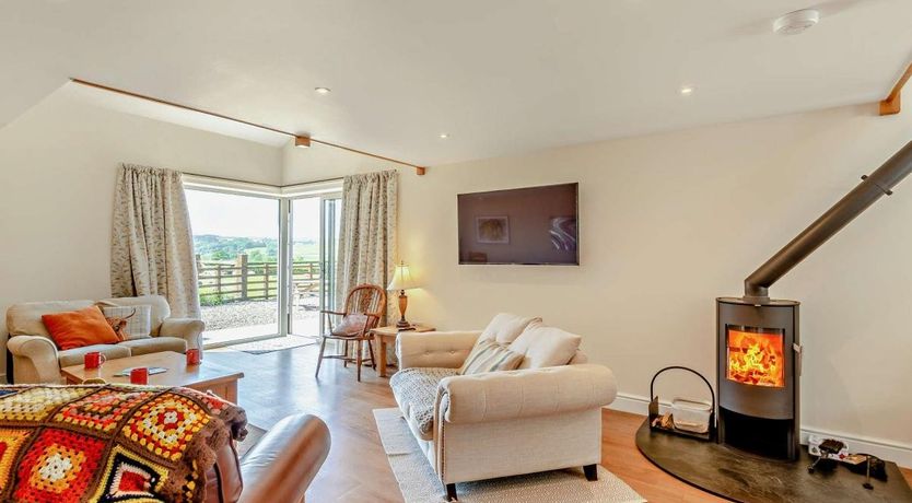 Photo of 4 Bed in Burrow